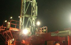 BFC8120-J100內(nèi)場(chǎng)強(qiáng)光防爆燈使用案例